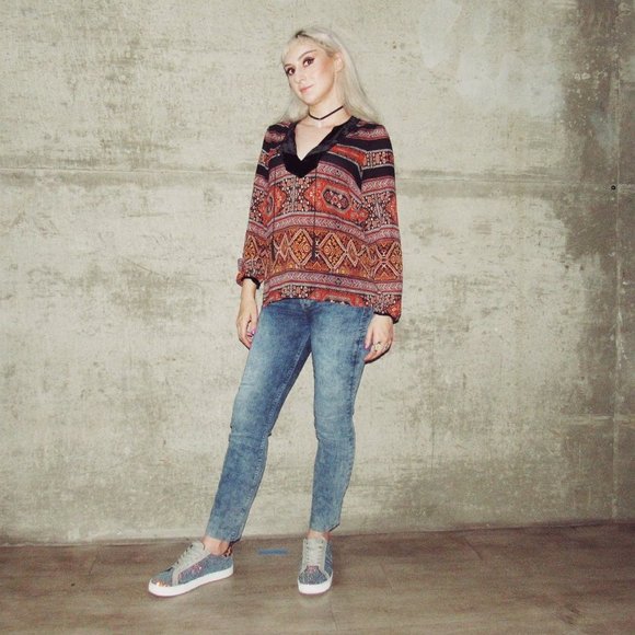 Anthropologie Sanctuary Velvet Collar Aztec Design - Picture 1 of 4